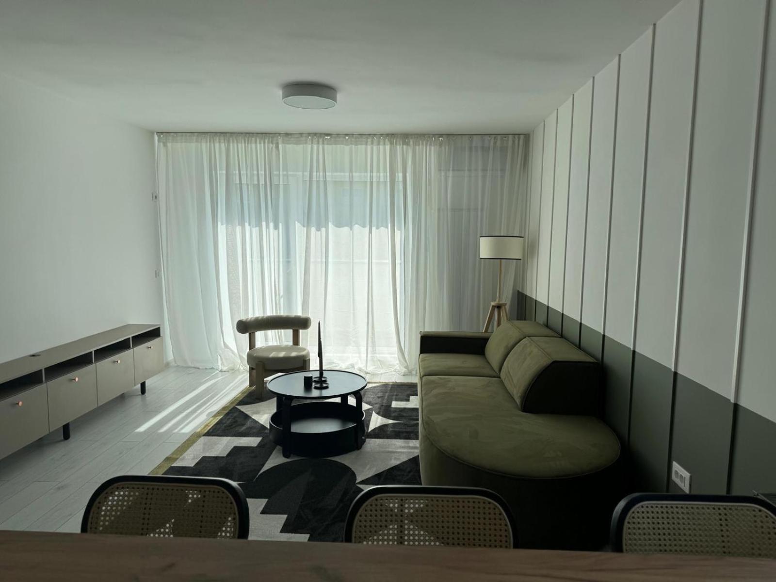 Urban Oasis Apartment Брашов Екстериор снимка