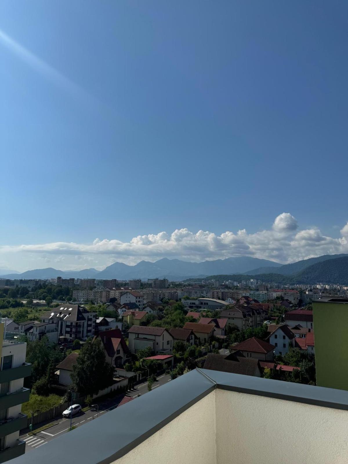Urban Oasis Apartment Брашов Екстериор снимка